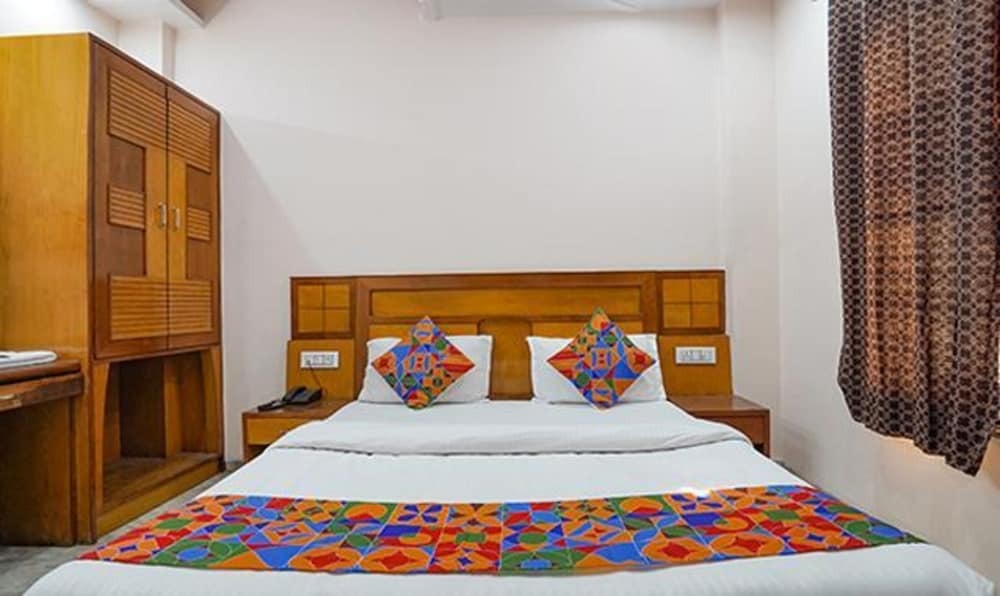 Нью-Дели: Fabhotel De Gold