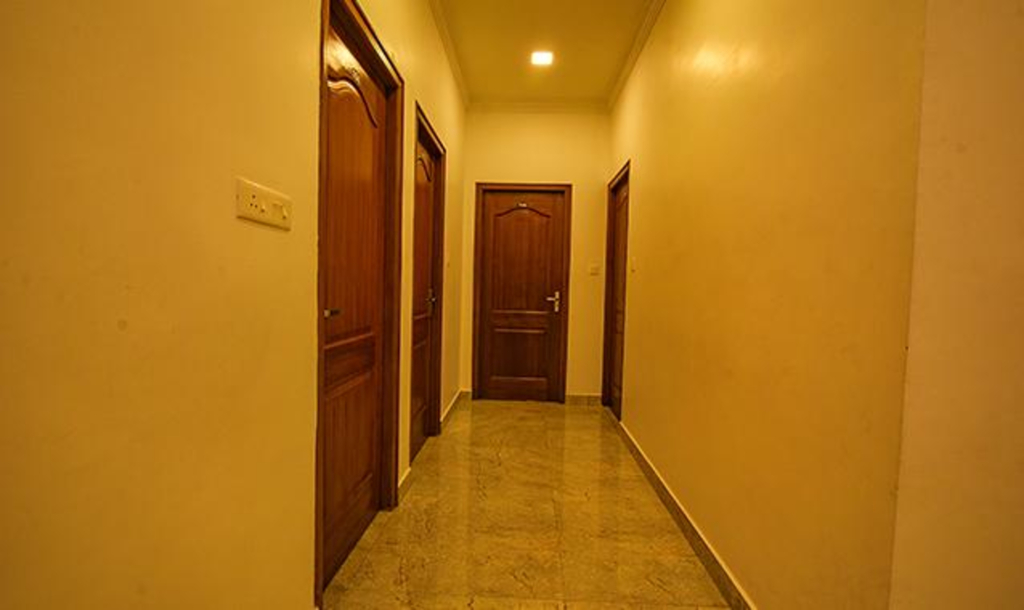 Ути: FabHotel Greenwood Stays