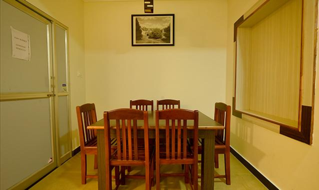 Ути: FabHotel Greenwood Stays