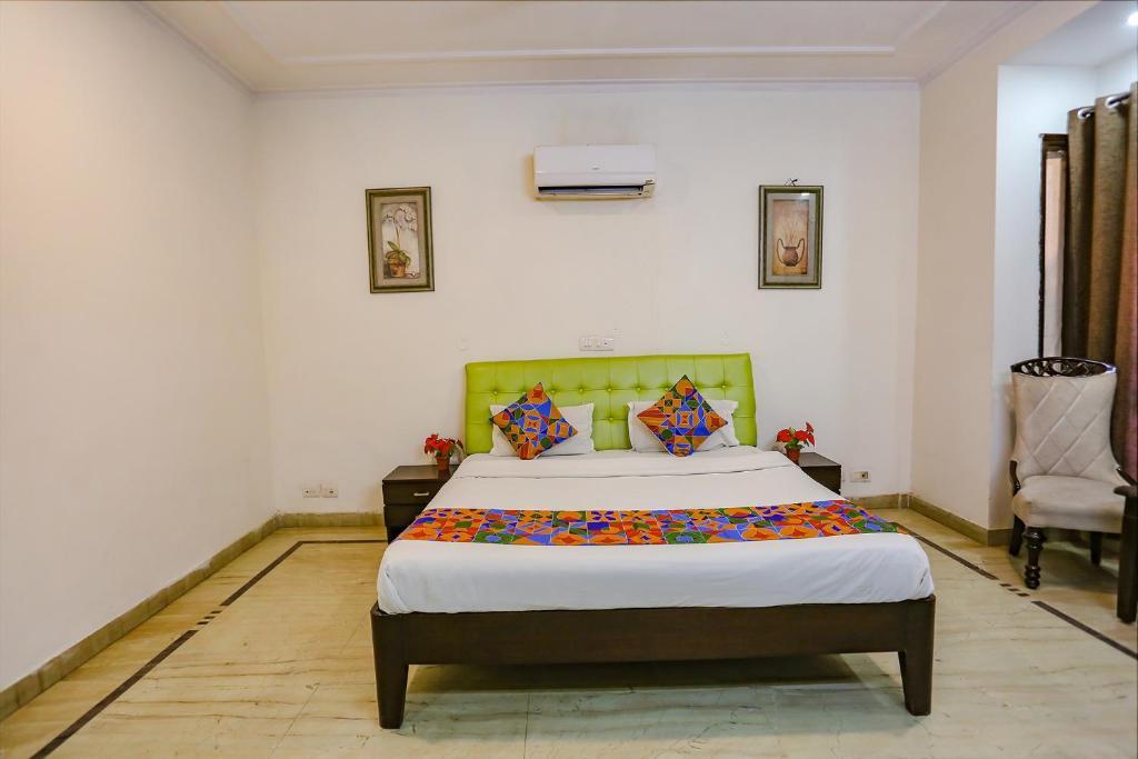 Нойда: Fabhotel Grand Palace