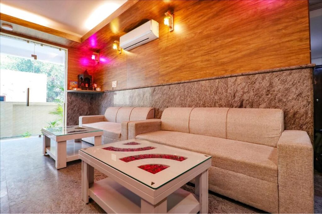 Нойда: Fabhotel Elite Park