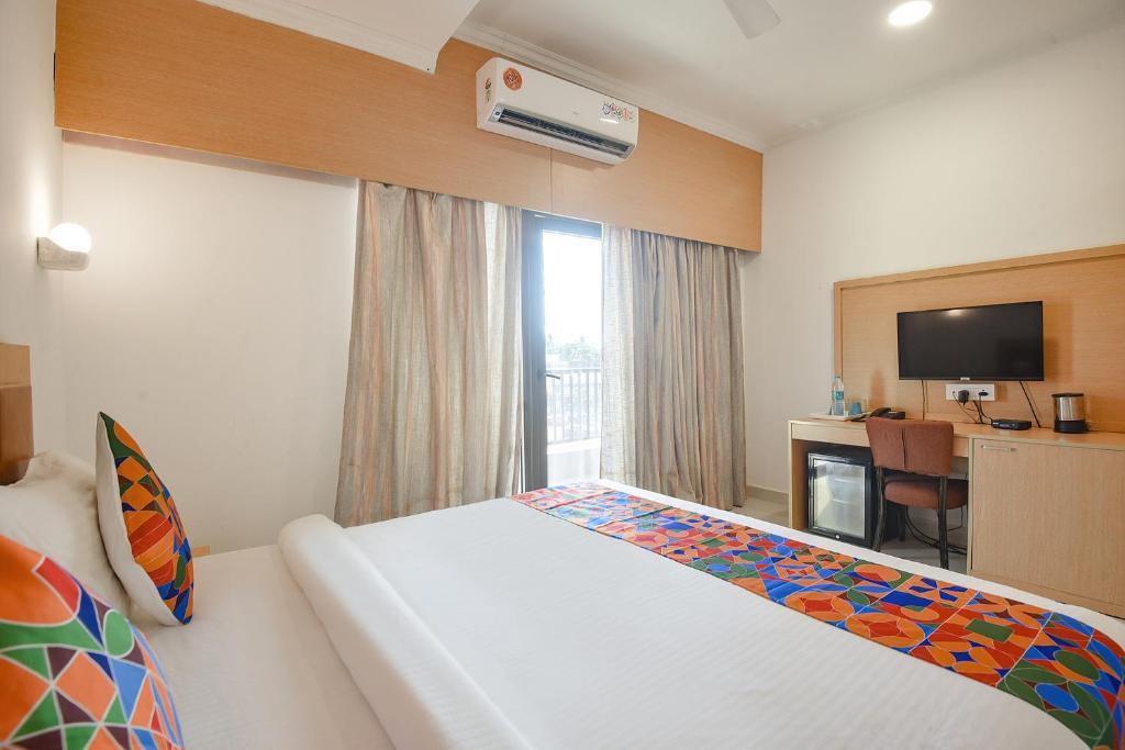 Калангут: FabHotel Prime Infantaria Comfort With Pool, Calangute Beach
