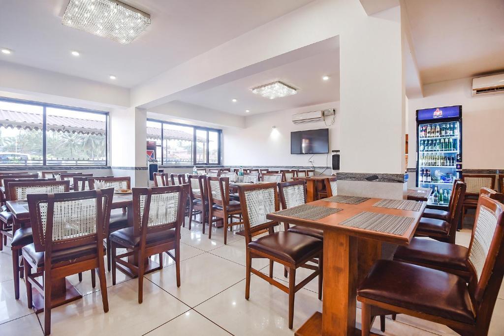 Калангут: FabHotel Prime Infantaria Comfort With Pool, Calangute Beach