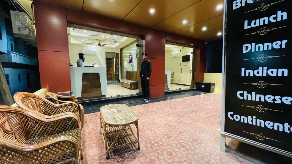 HOTEL KARTIKEY  - Nearby Monsoon Palace — фото 1