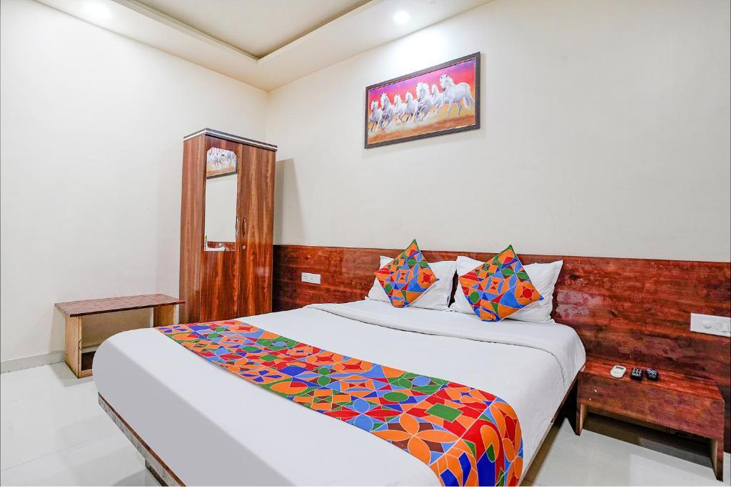 Пимпри-Чинчвад: Fabhotel Himalay Guest House