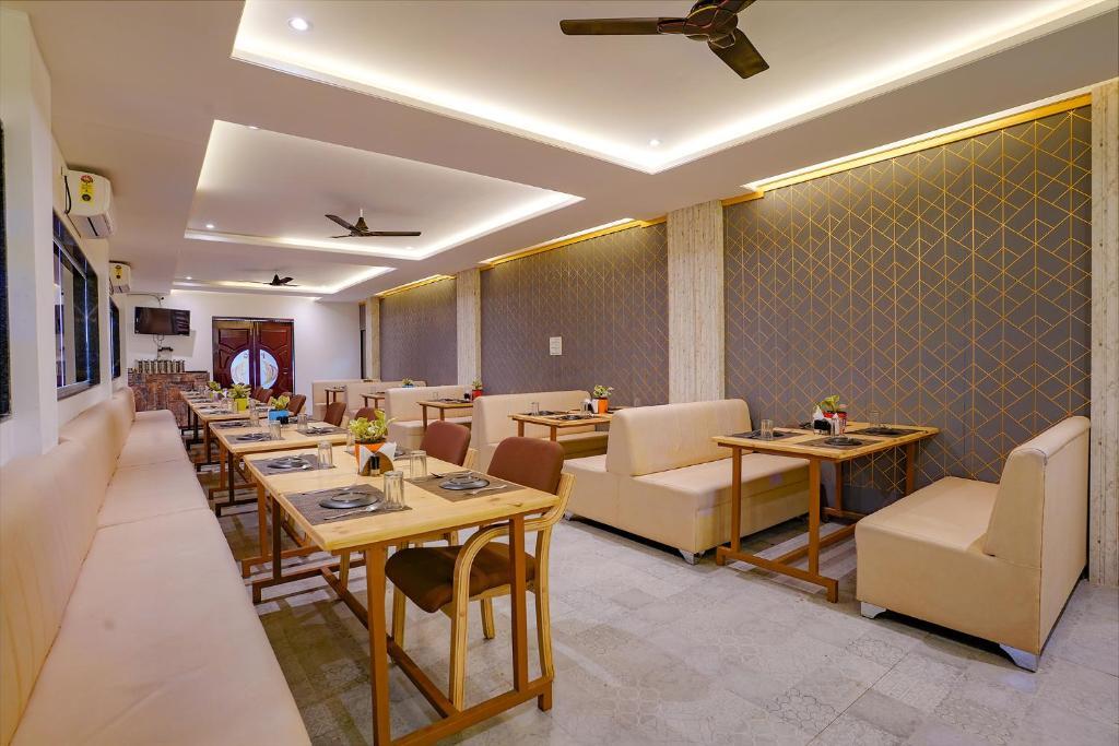 Пимпри-Чинчвад: Fabhotel Farmaish Garden