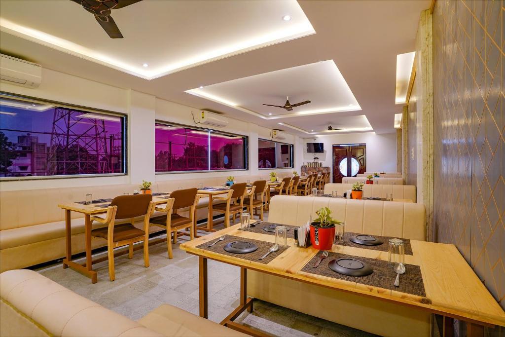Пимпри-Чинчвад: Fabhotel Farmaish Garden