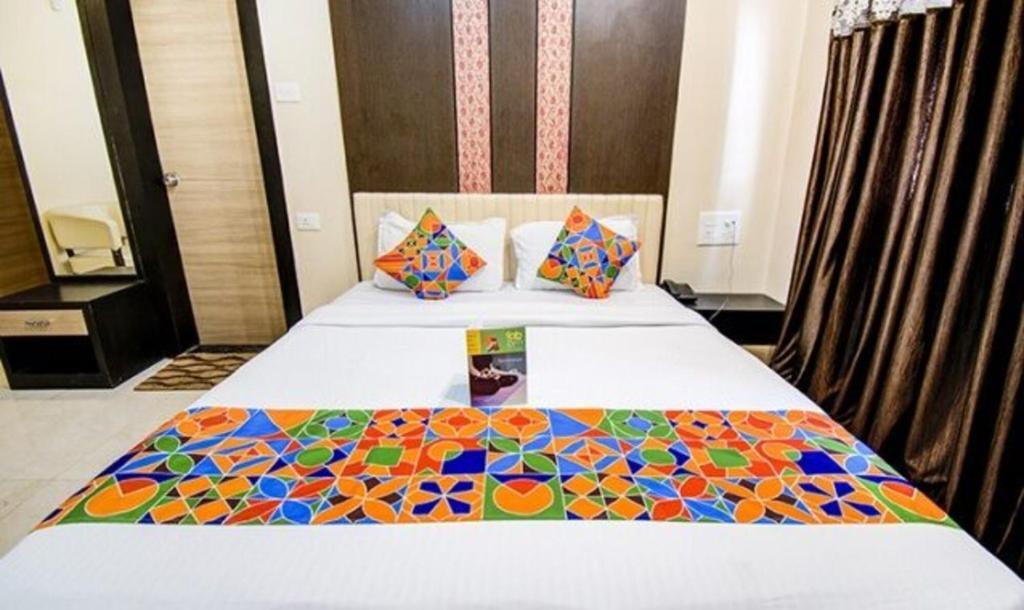 Пуна: FabHotel Krishna Regency