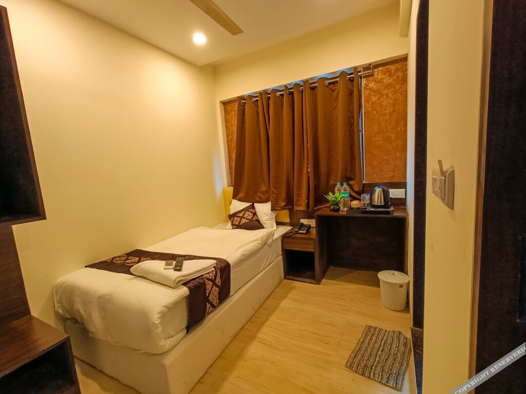 Пуна: Hotel City Air