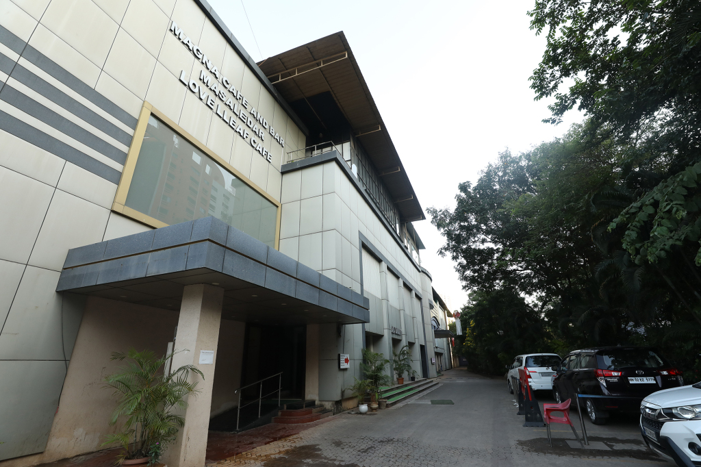 Тхане: Fabhotel Prime The Thane Club