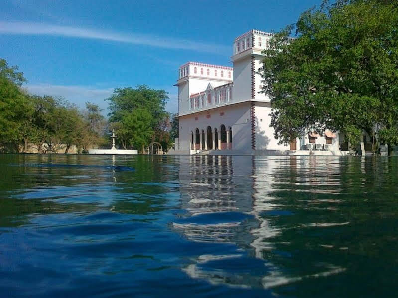 Биджайнагар: WH Bijayniwas Palace