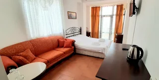 Утёс: Курортный отель Корона