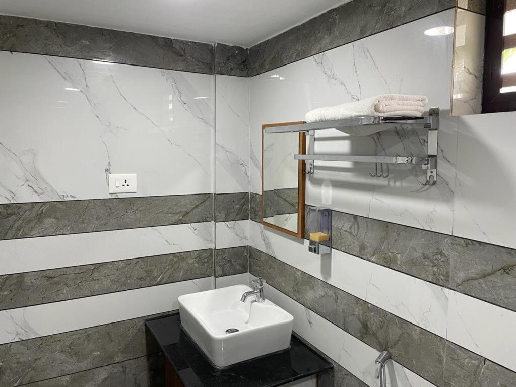 Cheppad: Kausthubhom Residency