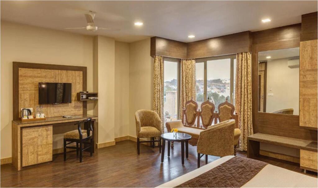 Джодхпур: Hotel Rajwara Palace Jodhpur