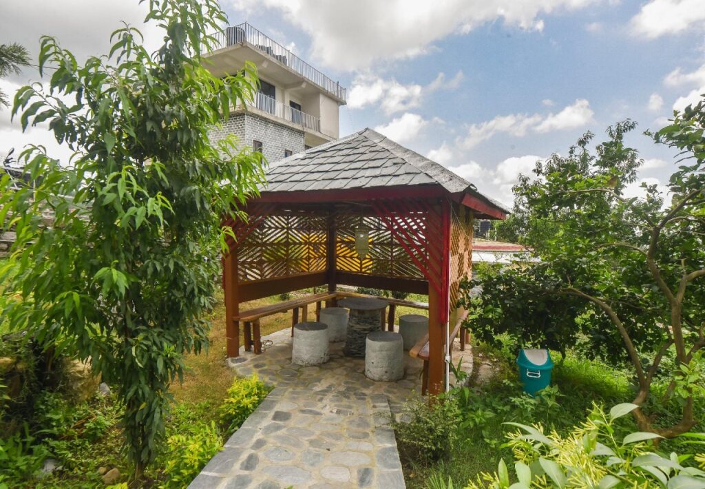 Катра: Hotel Devdar Resort