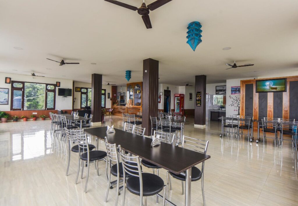Катра: Hotel Devdar Resort