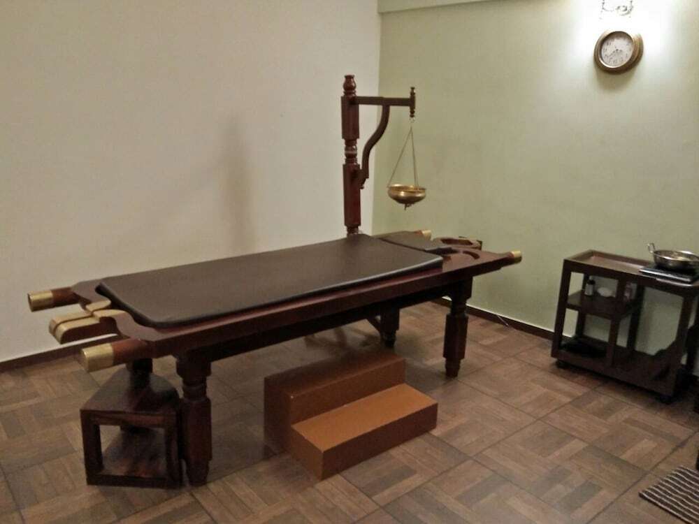 Chikkajala: Shathayu Ayurveda Yoga Retreat