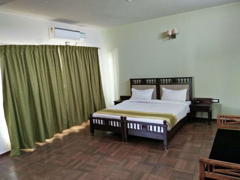 Chikkajala: Shathayu Ayurveda Yoga Retreat