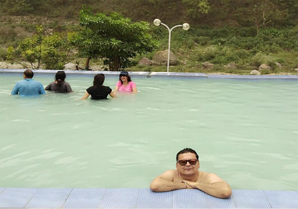 Чубаттакхал: Crocus River Resort