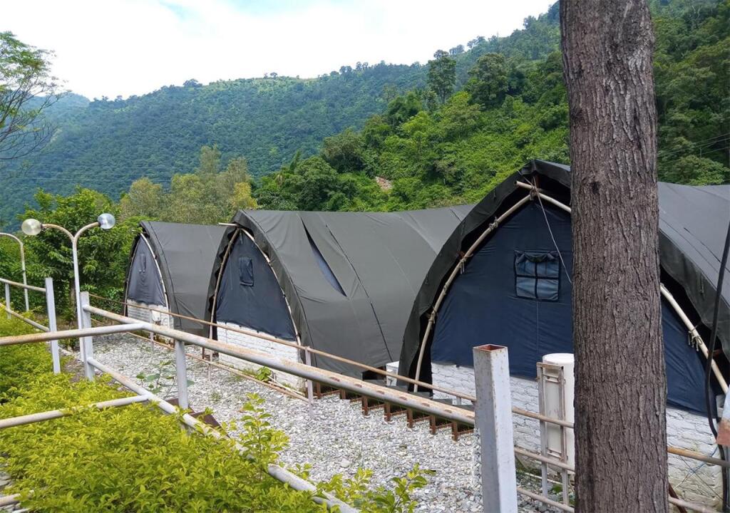 Чубаттакхал: Crocus River Resort