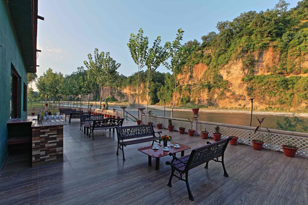 Наинитал: Corbett Riverside Resort