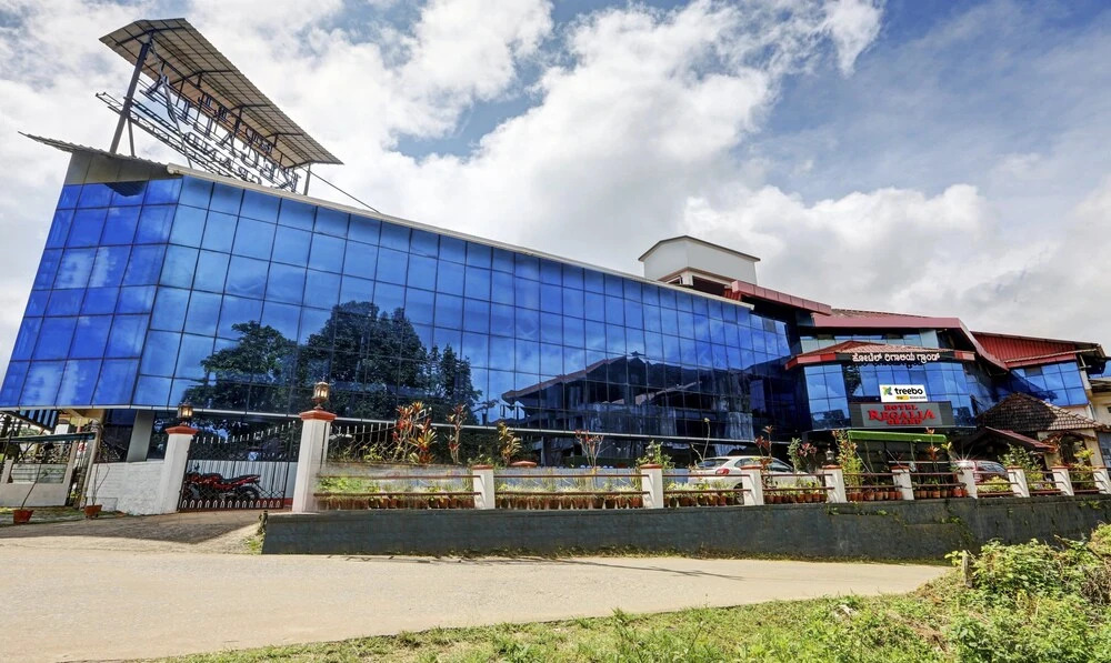Мадикери: Itsy Hotels Regalia Grand, 500 Mtrs From Madikeri Fort