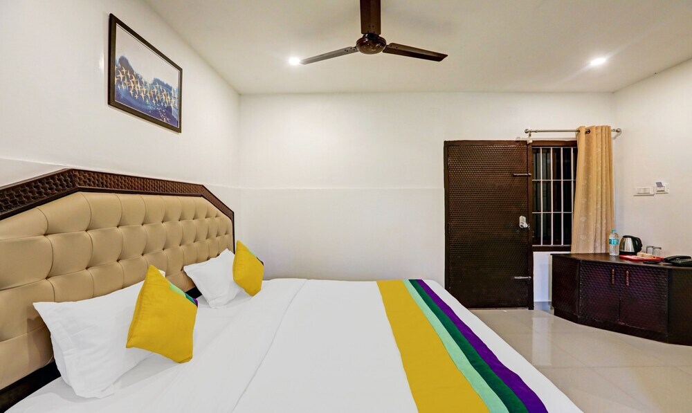 Мадикери: Itsy Hotels Regalia Grand, 500 Mtrs From Madikeri Fort