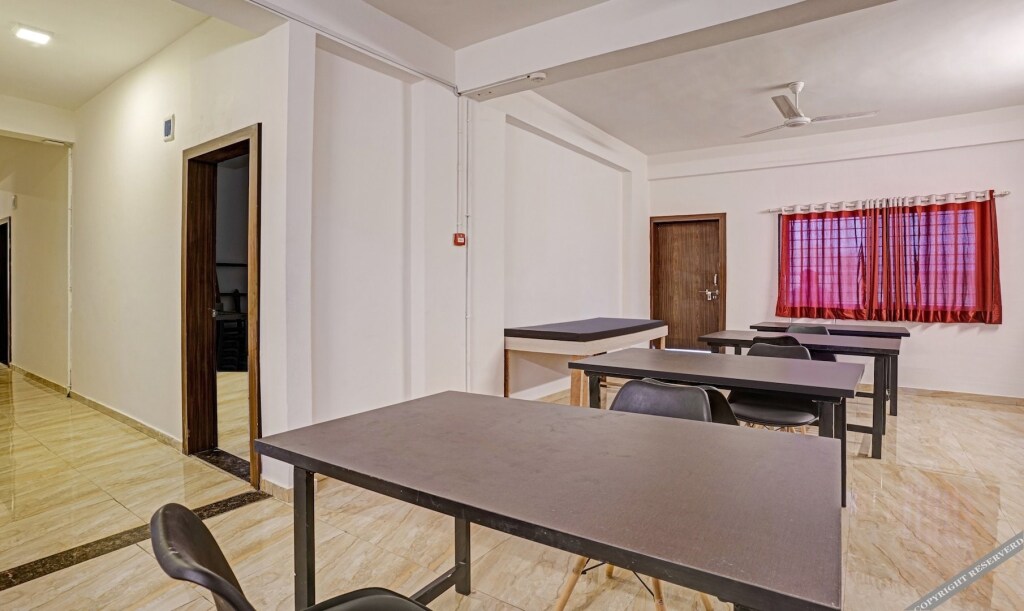 Нашик: Itsy Hotels Flowers Park