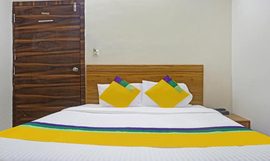 Пуна: Itsy Hotels AY Plus Hotels