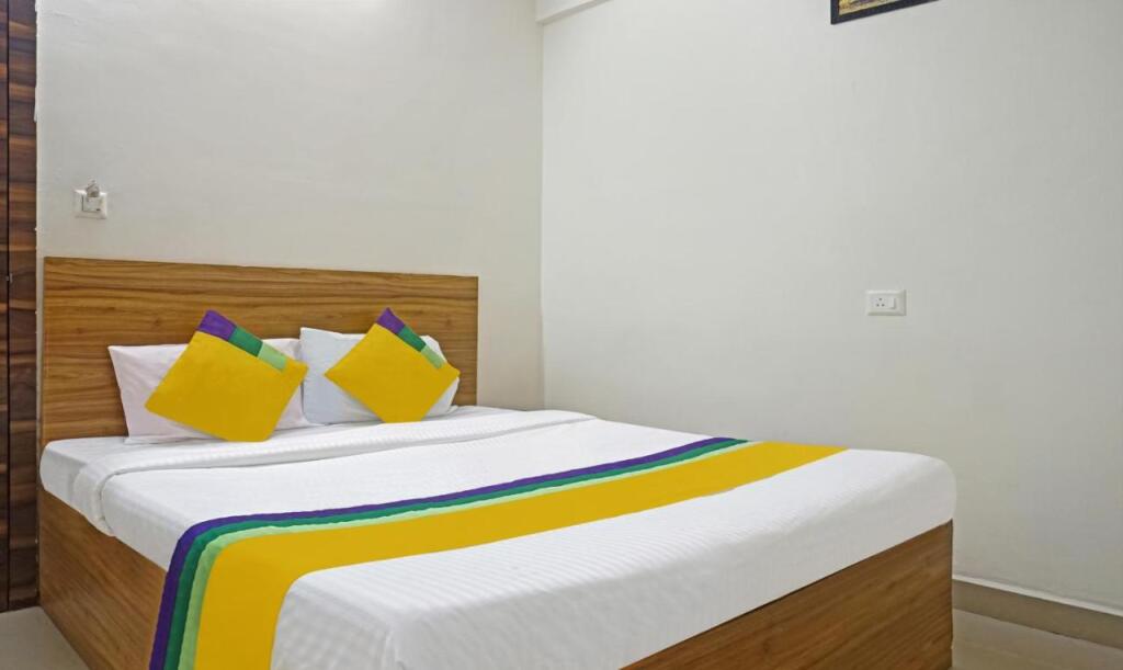 Пуна: Itsy Hotels AY Plus Hotels