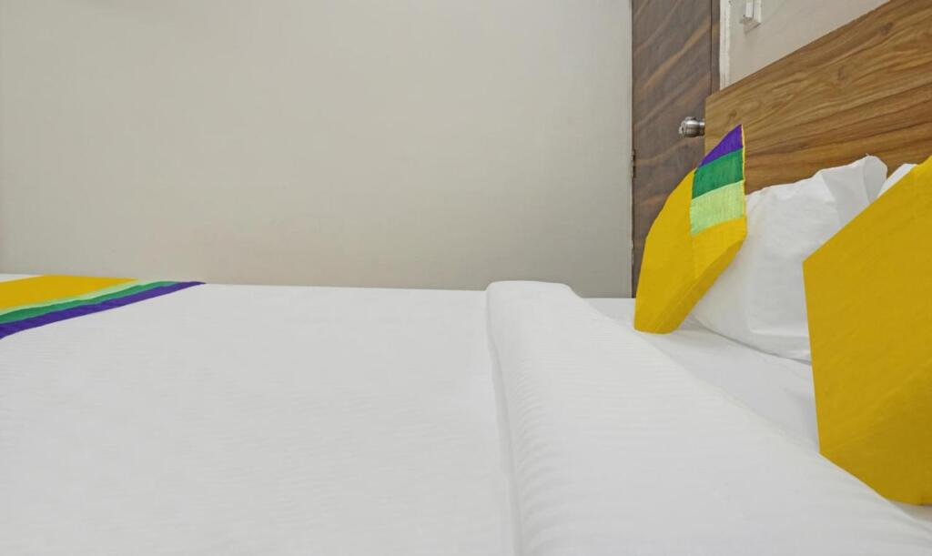 Пуна: Itsy Hotels AY Plus Hotels