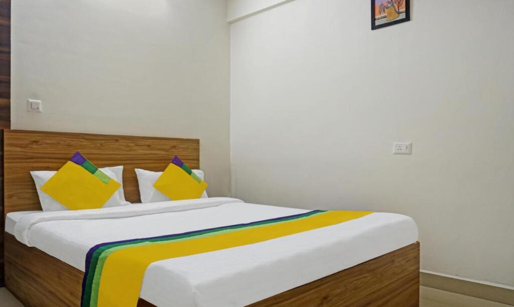 Пуна: Itsy Hotels AY Plus Hotels