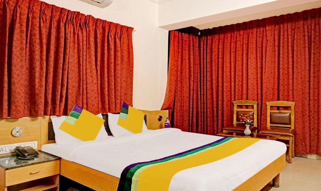 Пуна: Itsy Hotels Crown Inn