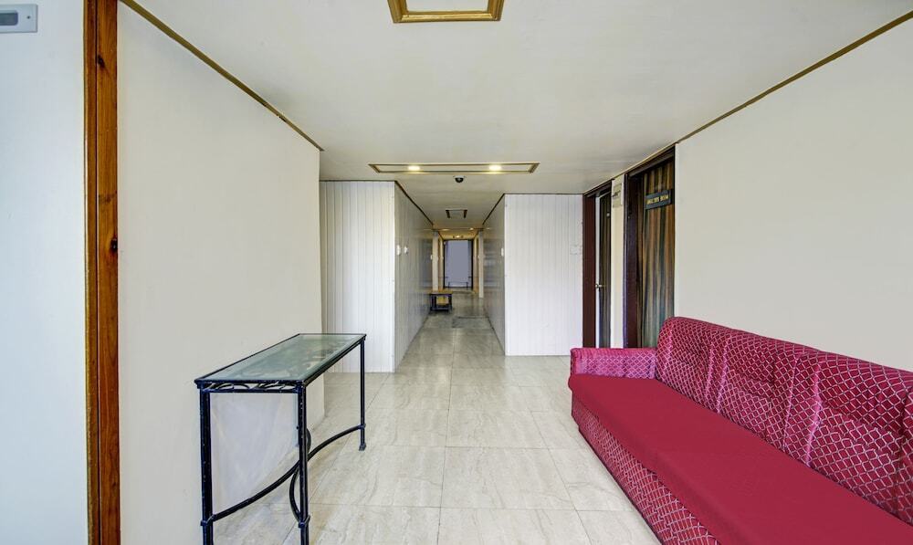Шимла: Itsy Hotels Crystal Palace Shimla With Valley View