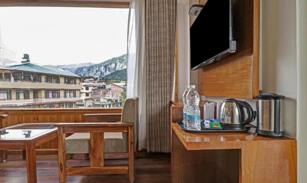 Манали: Treebo Premium Sattva With Mountain View