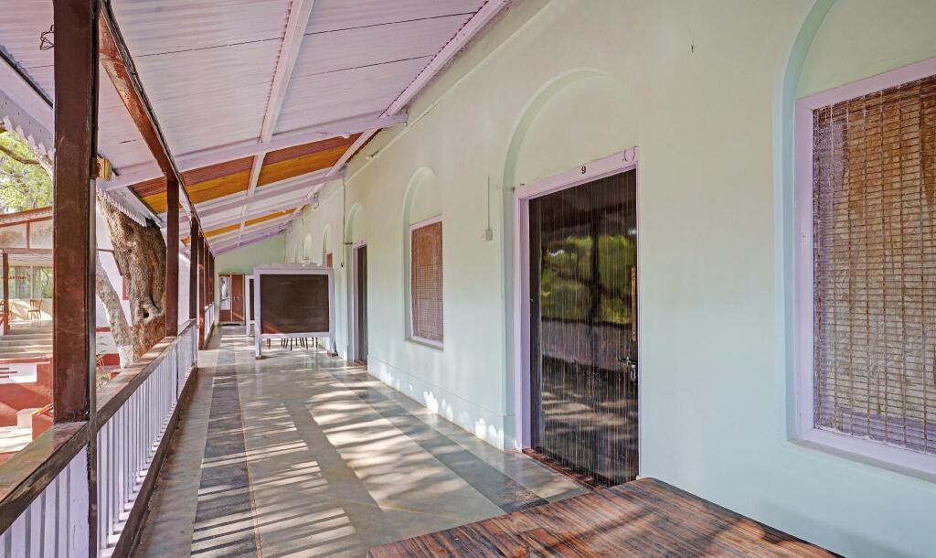 Матеран: Treebo Cecil Resort, 600 Mtrs From Matheran Railway Station