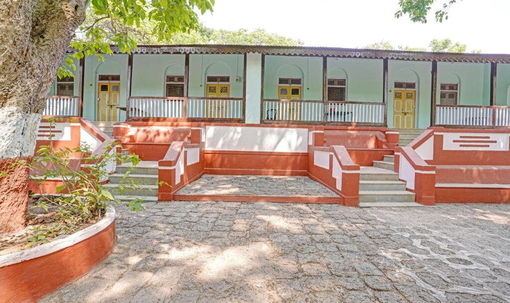 Матеран: Treebo Cecil Resort, 600 Mtrs From Matheran Railway Station