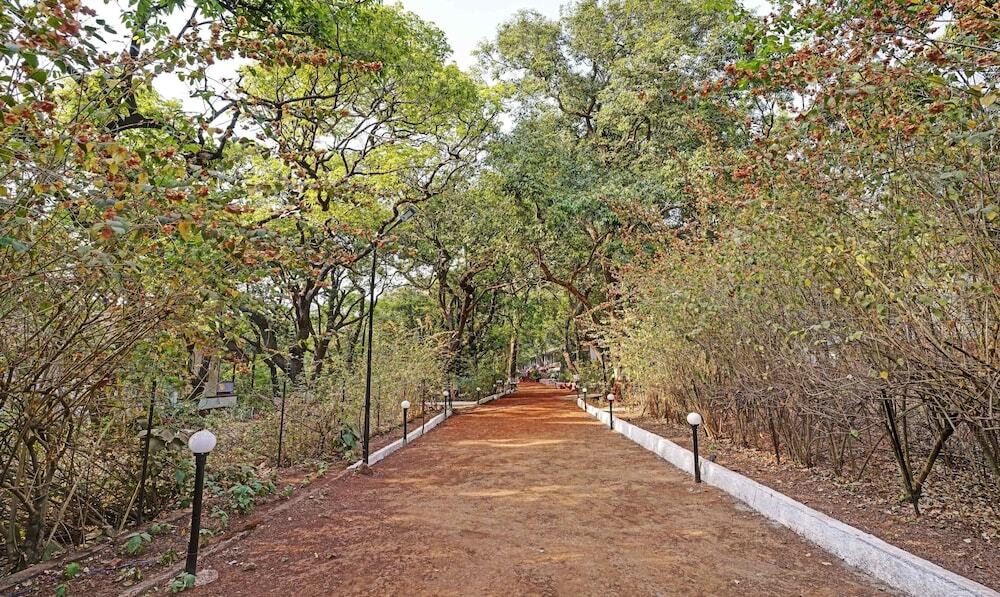 Матеран: Treebo Cecil Resort, 600 Mtrs From Matheran Railway Station