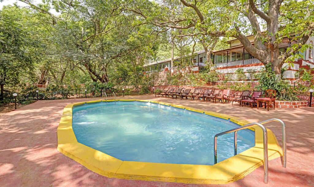 Матеран: Treebo Cecil Resort, 600 Mtrs From Matheran Railway Station