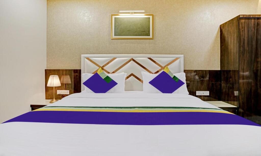 Нагпур: Treebo Premium Golden Bliss Trimurti Nagar Square