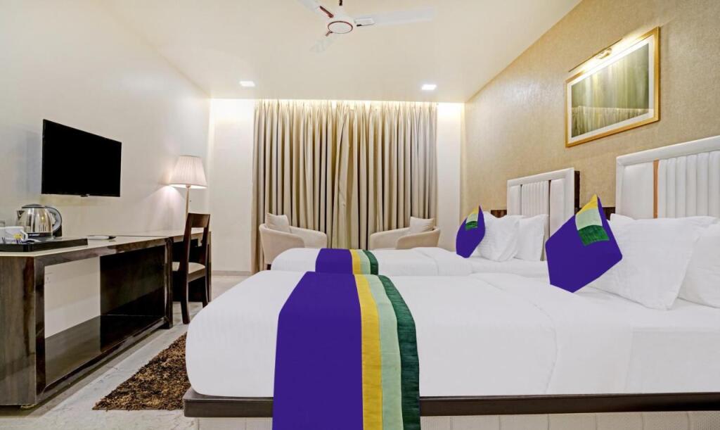 Нагпур: Treebo Premium Golden Bliss Trimurti Nagar Square