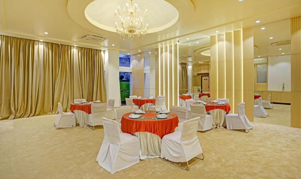 Нагпур: Treebo Premium Golden Bliss Trimurti Nagar Square