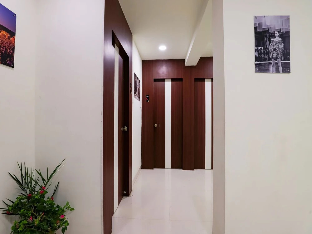Нагпур: Restr Inn Manish Nagar