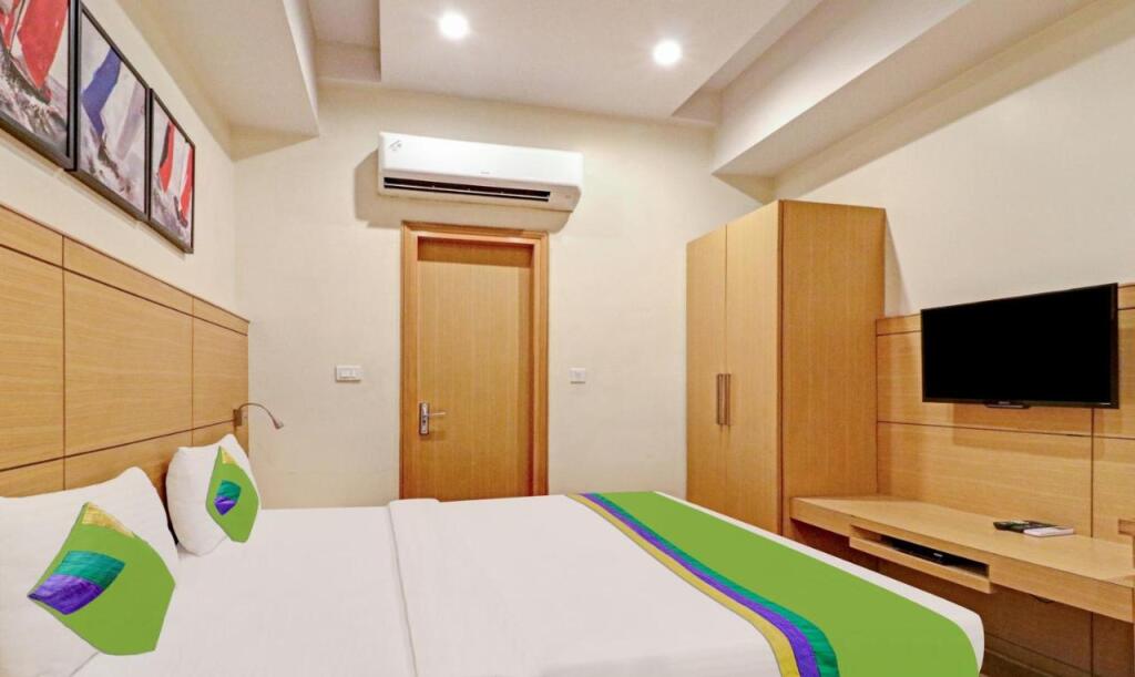 Нью-Дели: Treebo Galaxy Rooms