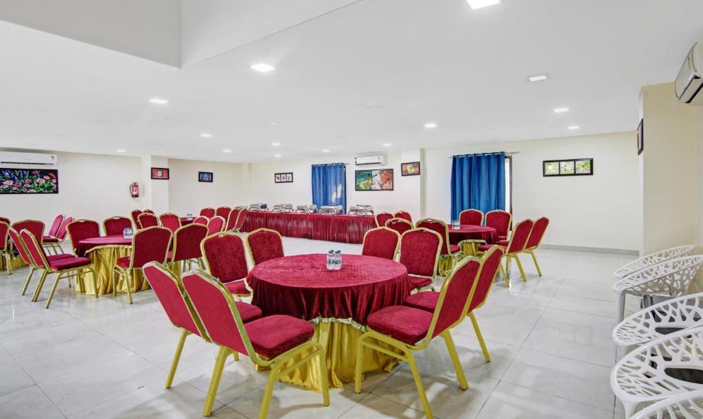 Нойда: Treebo Noida Grand