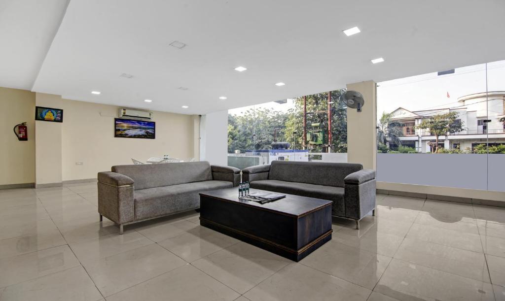 Нойда: Treebo Noida Grand