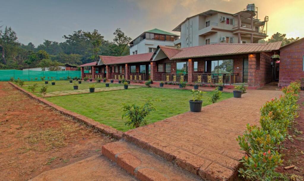 Олд-Махабалешвар: Treebo Nakshatra Cottages Mahabaleshwar