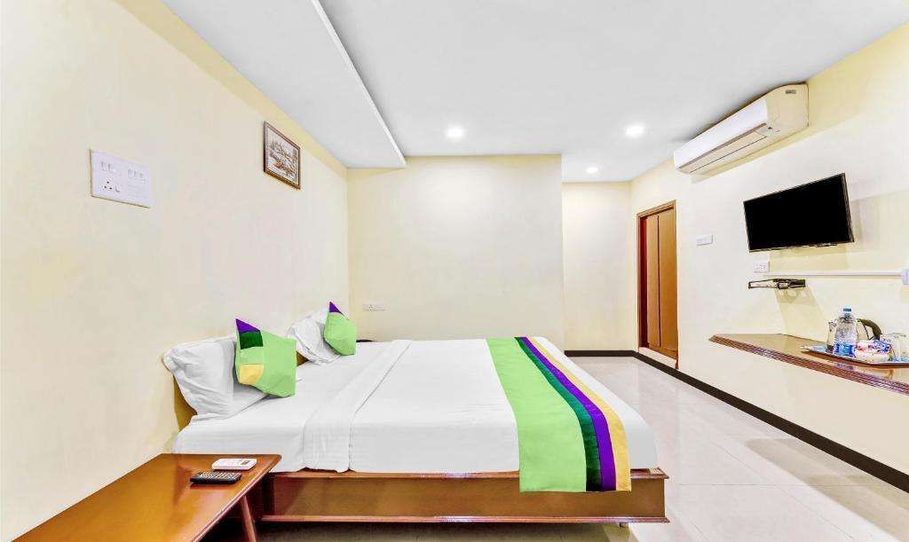 Пудучерри: Treebo B Coral, 2 Km From Promenade Beach