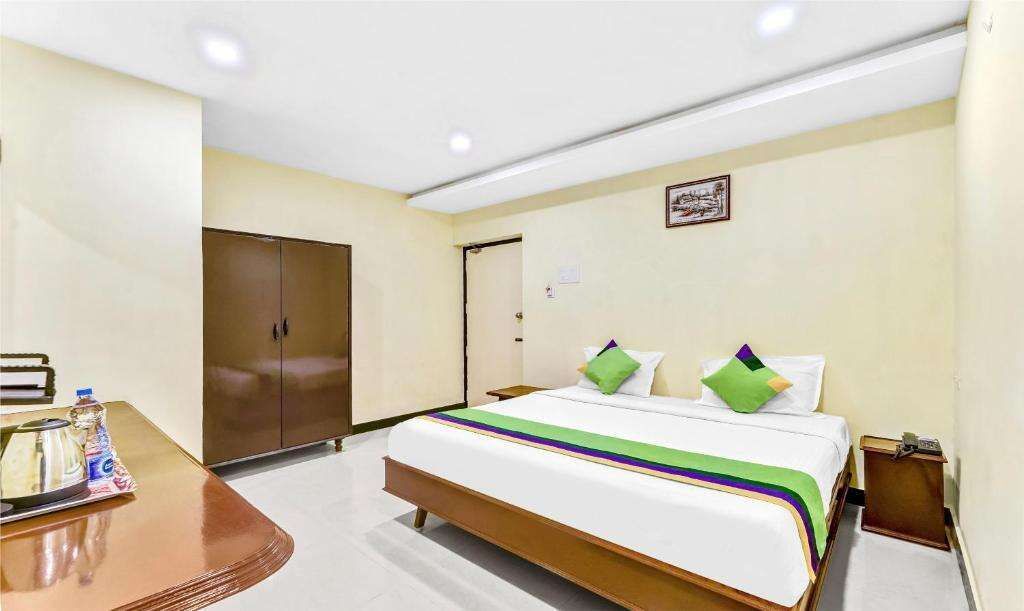Пудучерри: Treebo B Coral, 2 Km From Promenade Beach