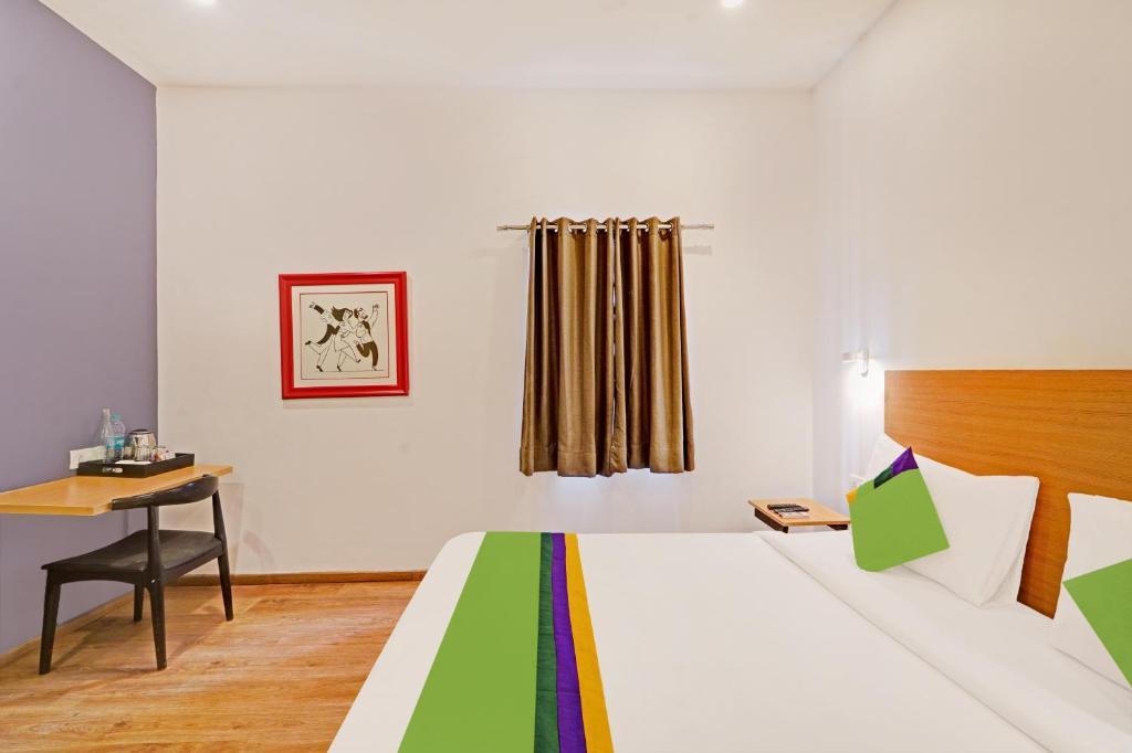 Пудучерри: Treebo Trend Imperial Stay